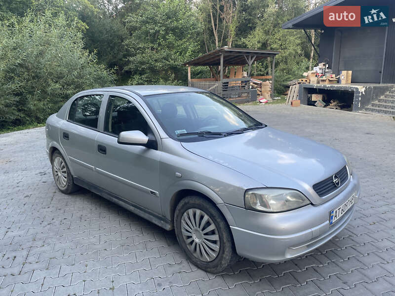 Хэтчбек Opel Astra 1999 в Косове