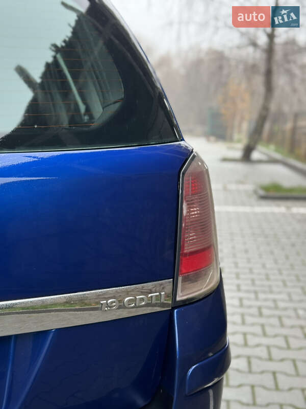 Универсал Opel Astra 2006 в Хмельницком