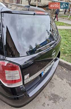 Универсал Opel Astra 2008 в Полтаве