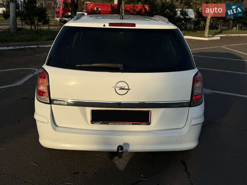 Универсал Opel Astra 2008 в Одессе