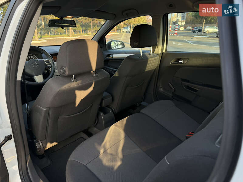 Универсал Opel Astra 2008 в Одессе