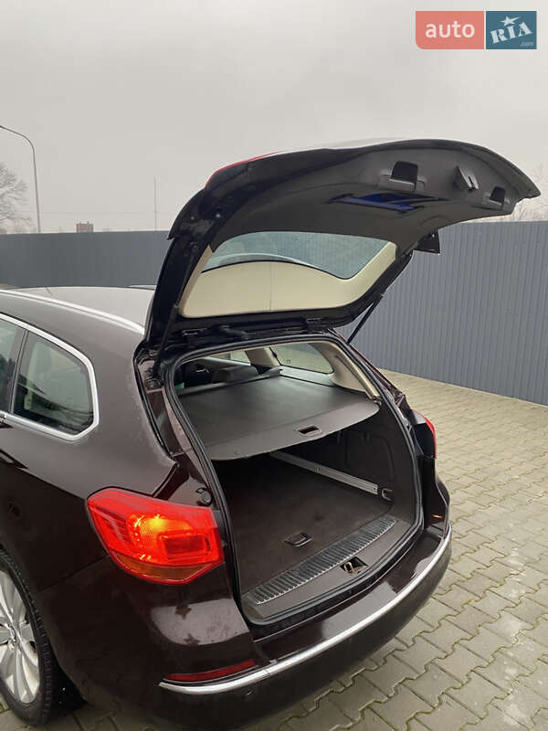 Универсал Opel Astra 2012 в Летичеве