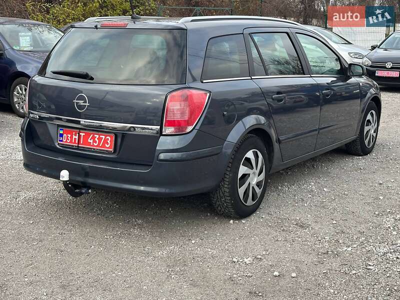 Универсал Opel Astra 2006 в Каменском