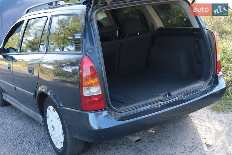 Универсал Opel Astra 2002 в Жмеринке