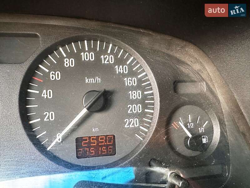 Седан Opel Astra 2005 в Запорожье