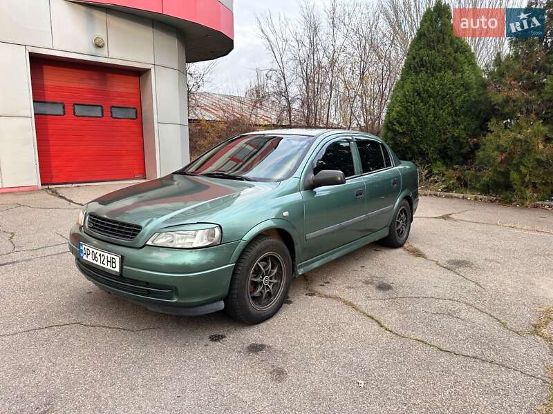 Седан Opel Astra 2005 в Запорожье