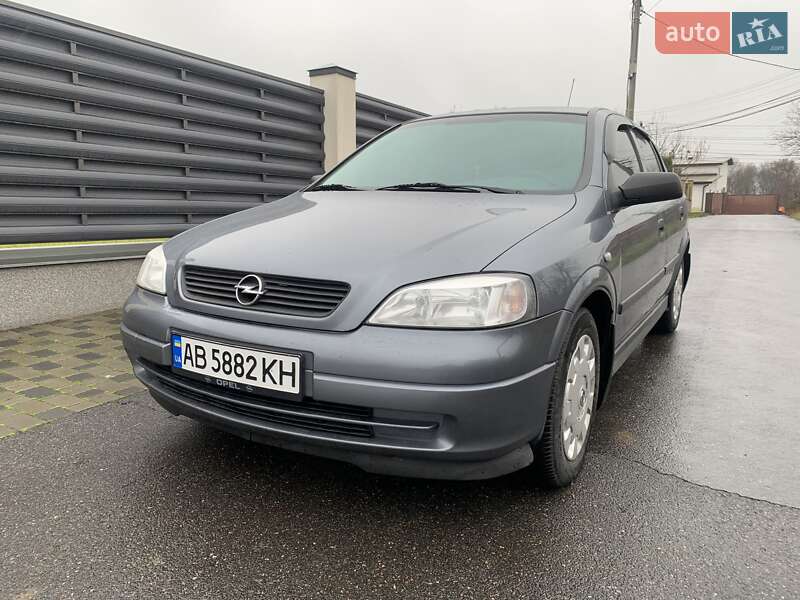 Седан Opel Astra 2008 в Виннице