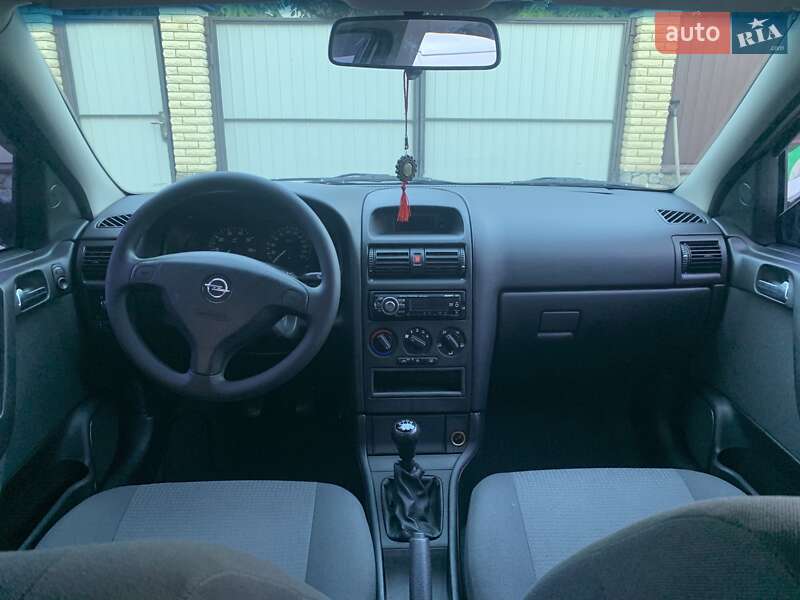 Седан Opel Astra 2008 в Виннице