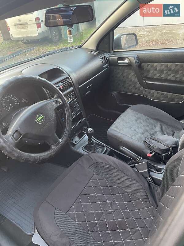 Универсал Opel Astra 1999 в Черноморске