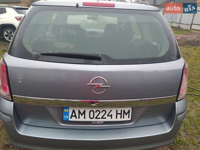Универсал Opel Astra 2005 в Бердичеве