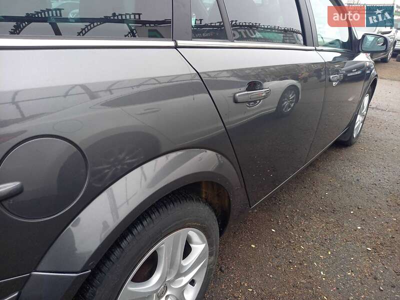 Универсал Opel Astra 2009 в Черкассах