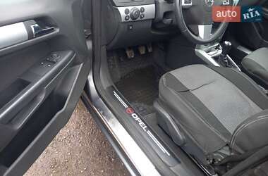 Універсал Opel Astra 2009 в Черкасах
