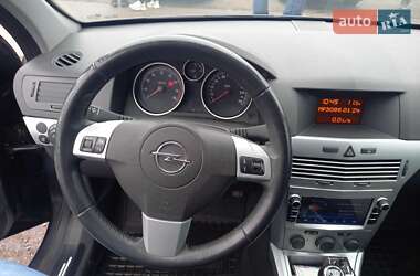 Універсал Opel Astra 2009 в Черкасах