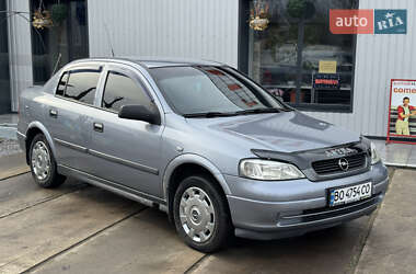 Седан Opel Astra 2007 в Новому Бузі