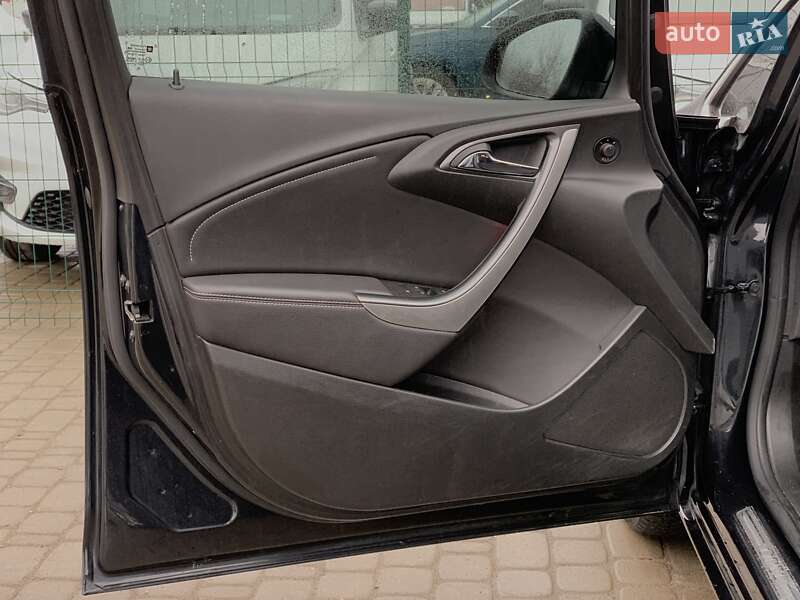 Универсал Opel Astra 2014 в Бердичеве