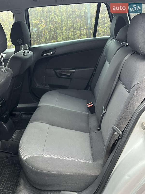 Универсал Opel Astra 2010 в Киеве фото 13 Универсал Opel Astra 2010 в Киеве