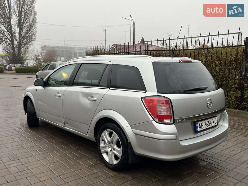 Универсал Opel Astra 2010 в Киеве фото 5 Универсал Opel Astra 2010 в Киеве