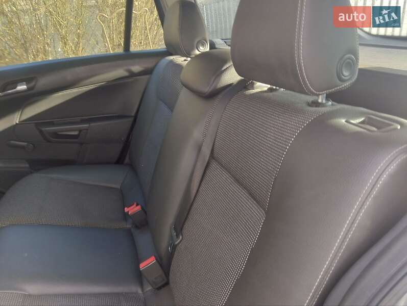 Универсал Opel Astra 2006 в Каменец-Подольском