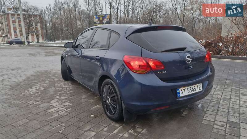 Хетчбек Opel Astra 2010 в Івано-Франківську