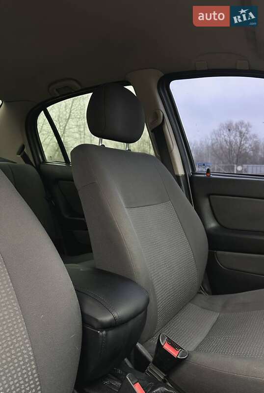 Седан Opel Astra 2006 в Сумах