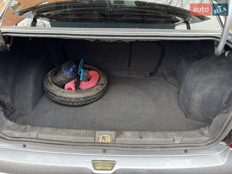 Седан Opel Astra 2006 в Сумах