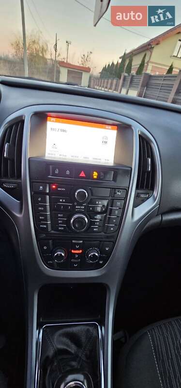 Универсал Opel Astra 2015 в Коломые