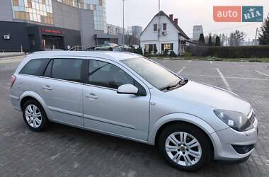 Універсал Opel Astra 2009 в Харкові