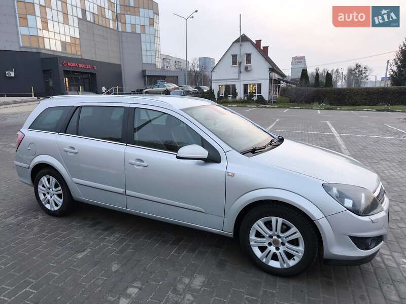Универсал Opel Astra 2009 в Харькове