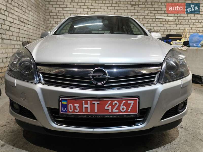 Универсал Opel Astra 2009 в Харькове
