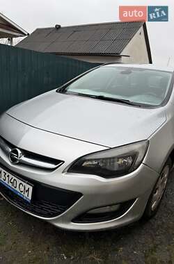 Универсал Opel Astra 2013 в Барановке