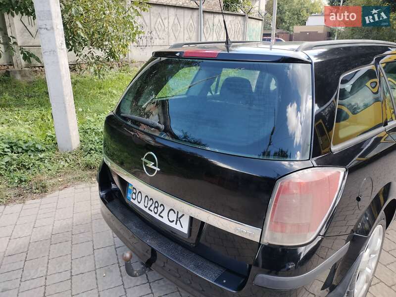 Универсал Opel Astra 2006 в Львове