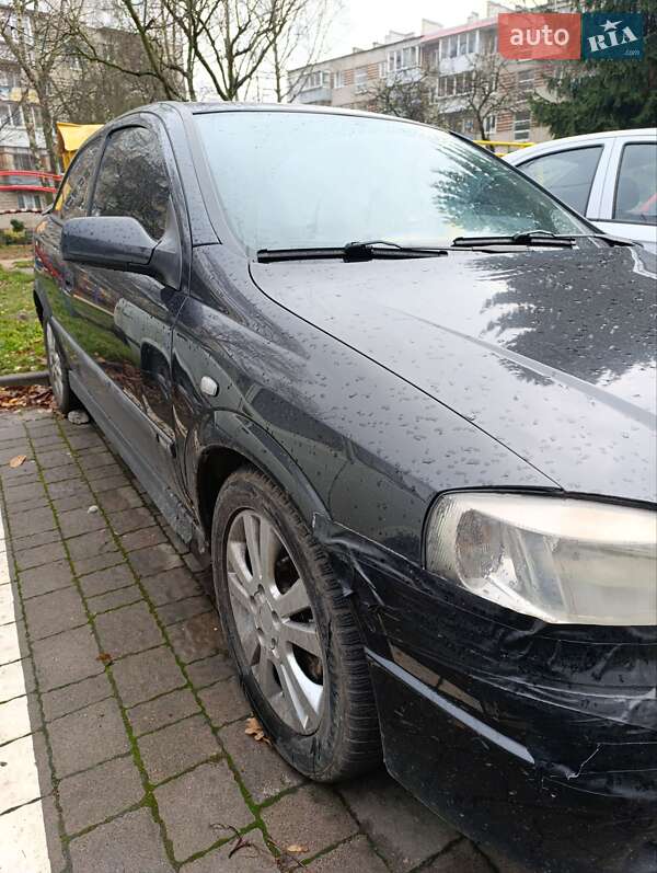 Хетчбек Opel Astra 2000 в Львові