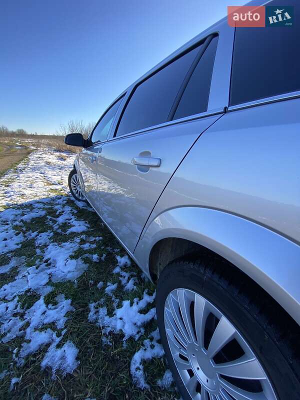 Универсал Opel Astra 2009 в Ивано-Франковске