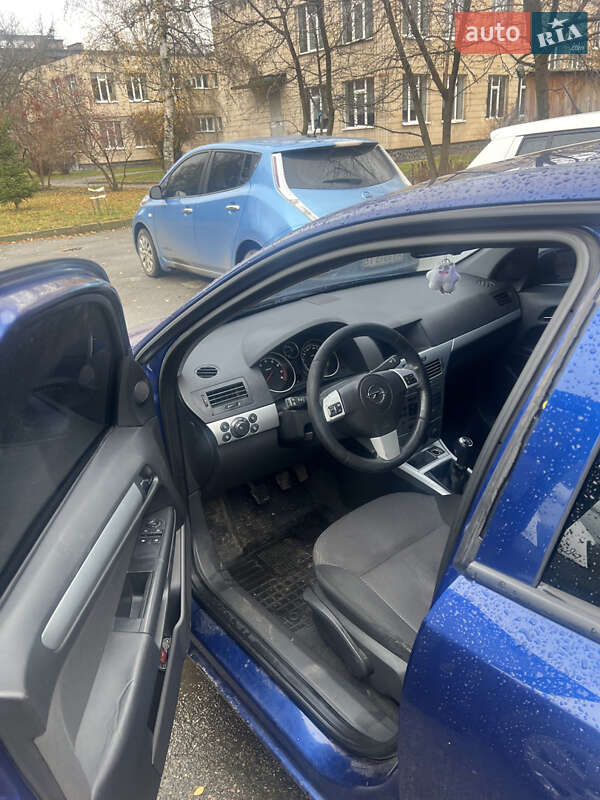 Хетчбек Opel Astra 2009 в Полтаві