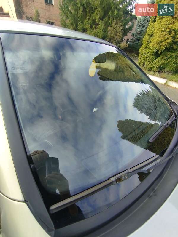 Седан Opel Astra 2008 в Христинівці