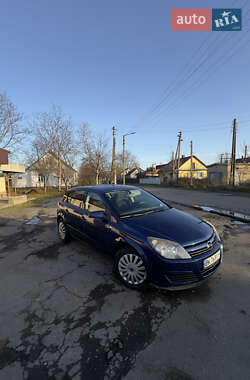 Хетчбек Opel Astra 2004 в Дубні