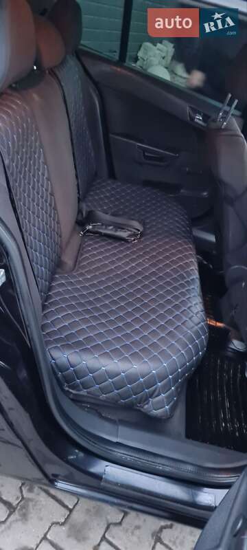 Хэтчбек Opel Astra 2004 в Коломые