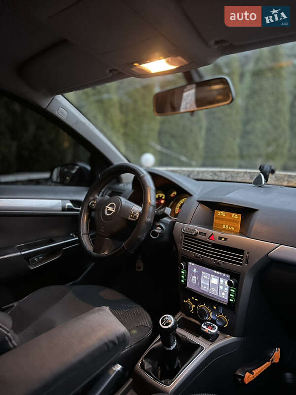 Універсал Opel Astra 2005 в Тульчині