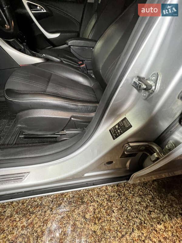 Універсал Opel Astra 2012 в Калинівці фото 35 Універсал Opel Astra 2012 в Калинівці