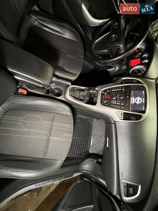 Універсал Opel Astra 2012 в Калинівці фото 47 Універсал Opel Astra 2012 в Калинівці