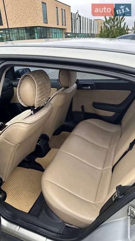 Седан Opel Astra 2008 в Хмельницькому