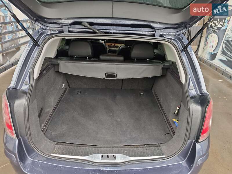 Универсал Opel Astra 2007 в Новомосковске