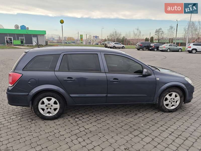 Универсал Opel Astra 2007 в Новомосковске