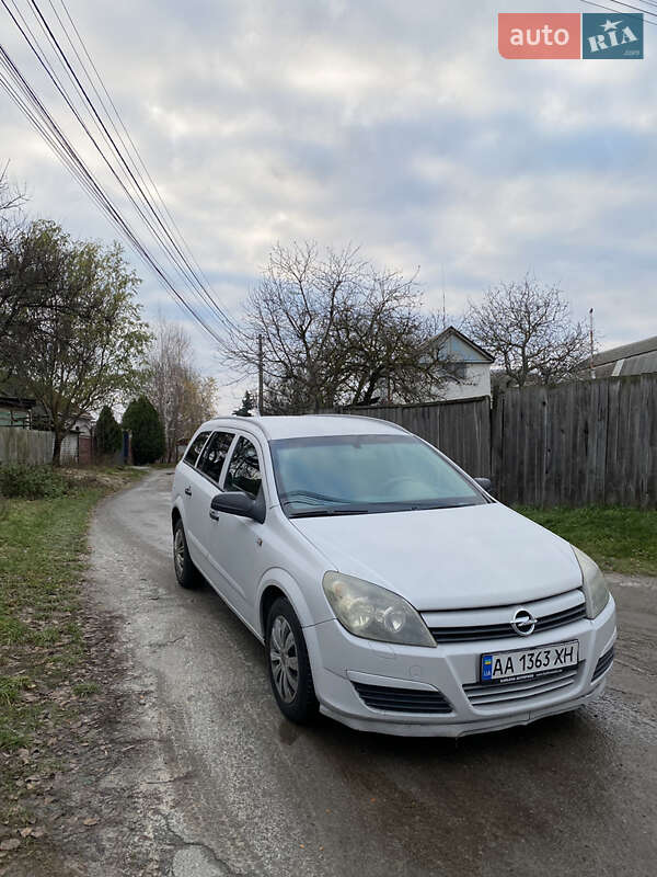 Универсал Opel Astra 2004 в Киеве