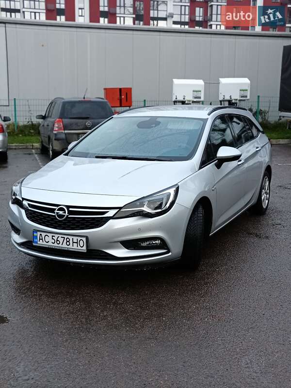 Универсал Opel Astra 2017 в Луцке