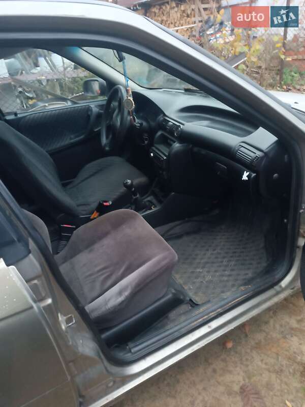 Седан Opel Astra 1995 в Львові фото 5 Седан Opel Astra 1995 в Львові