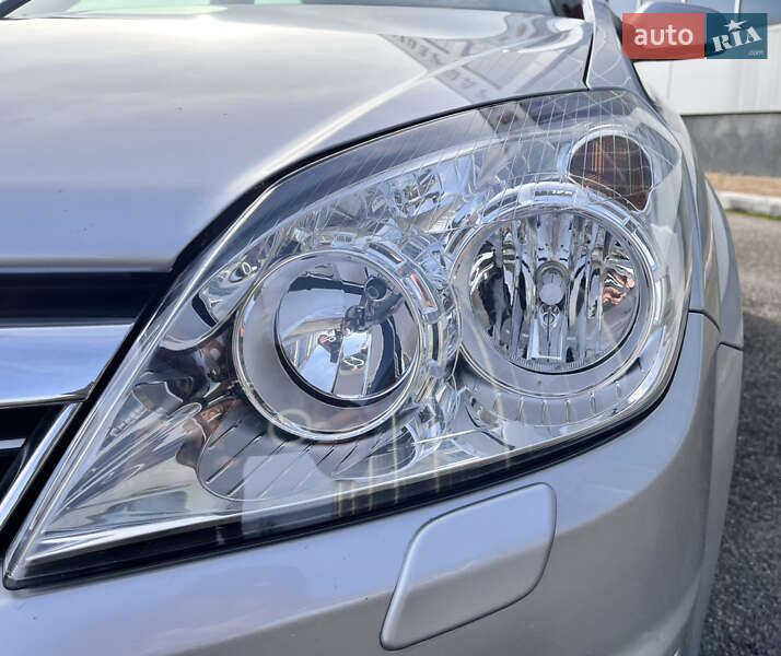 Універсал Opel Astra 2009 в Білій Церкві