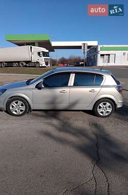 Хэтчбек Opel Astra 2011 в Запорожье