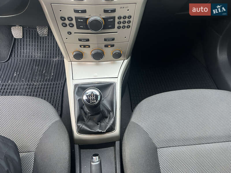 Універсал Opel Astra 2008 в Броварах