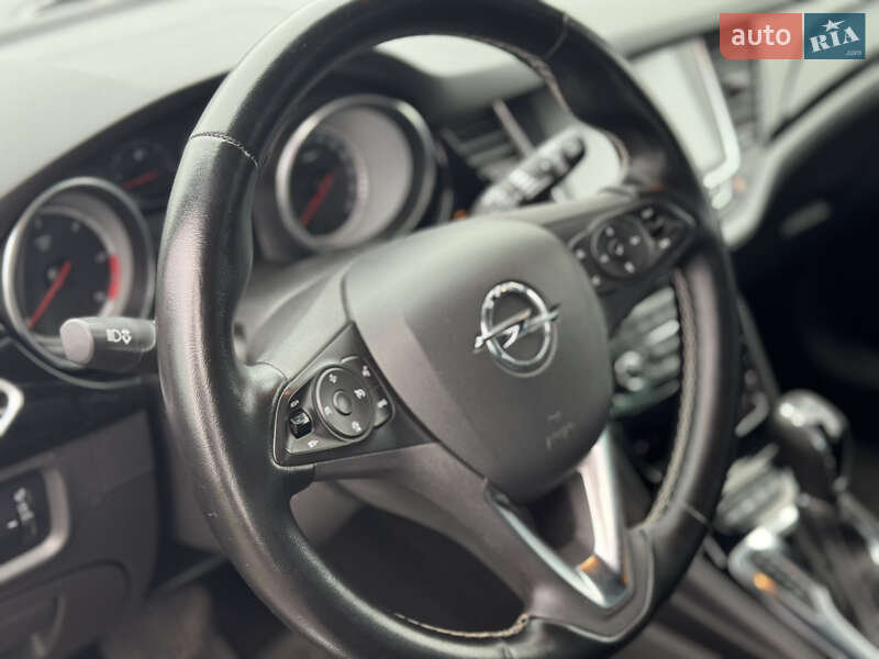 Універсал Opel Astra 2017 в Полтаві